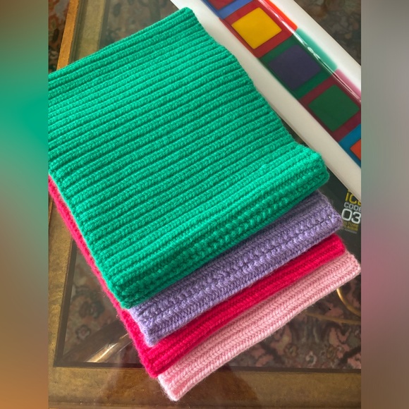 Cashmere scarves (Set of 4) - Picture 1 of 6